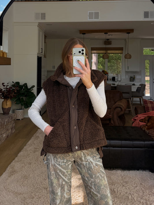 Isla Teddy Vest - Chocolate Brown